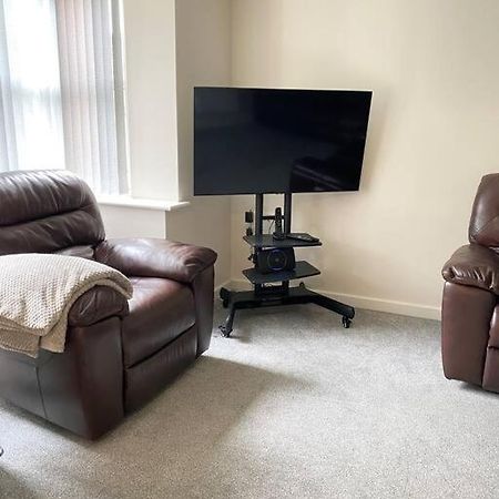 4-Room Detached Furnished Home With Parking Leicester Esterno foto